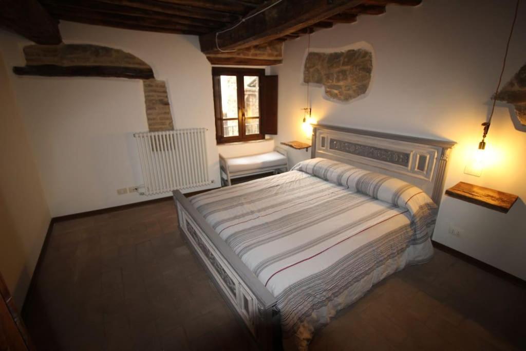 Casa Vacanze Castiglione - 4 Posti Letto Castiglione della Valle Exterior foto